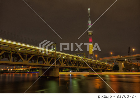 【東京夜景】 東京スカイツリー 浅草 隅田川 ベルギー国旗 【東京夜景】 東京スカイツリー 浅草 隅田川 ベルギー国旗 33760727