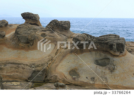 台湾の 対北朝鮮 岩 33766264