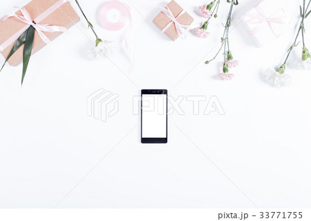 Festive composition 33771755