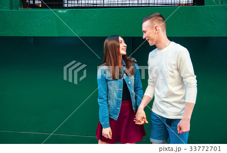 Happy Smiling Couple in love  33772701
