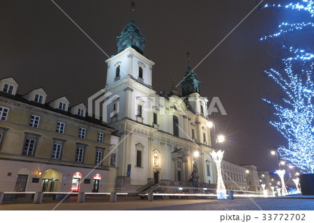 ワルシャワの聖十字架教会(Church of the Holy Cross in Poland) 33772702