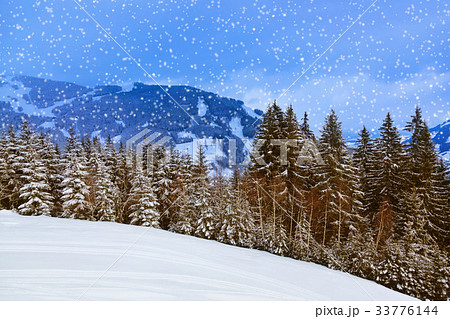 Mountains ski resort Zell-am-See Austria 33776144