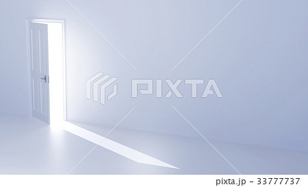 開いたドアから差し込む光のイラスト素材