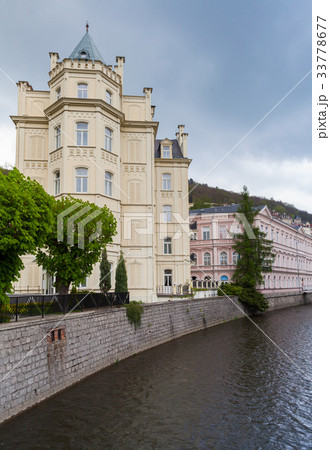 Tepla river, street view of  Karlovy Vary town 33778677