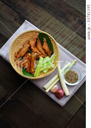 Deep fried chicken with salt or fish sauce Deep fried chicken with salt or fish sauce 33781195