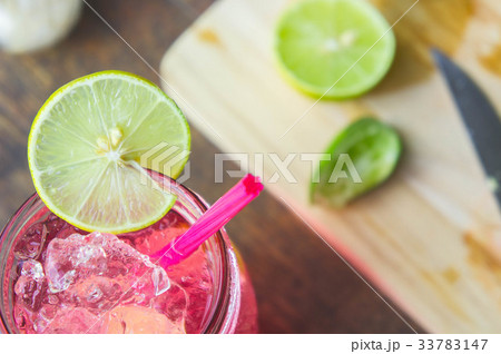 Lime is a good variety to decorate and decorate Lime is a good variety to decorate and decorate 33783147