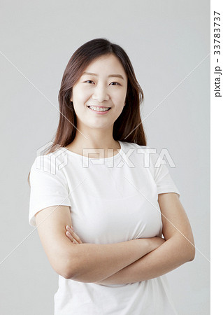20代 笑顔 微笑 33783737