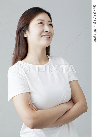 20代 笑顔 微笑 33783740
