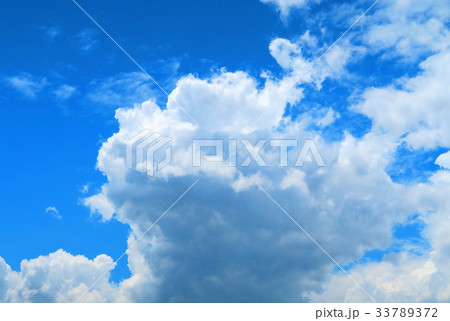 青空と白雲 青空と白雲 33789372