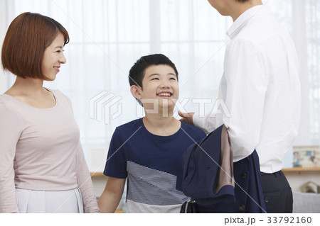 少年 子供 女性 33792160