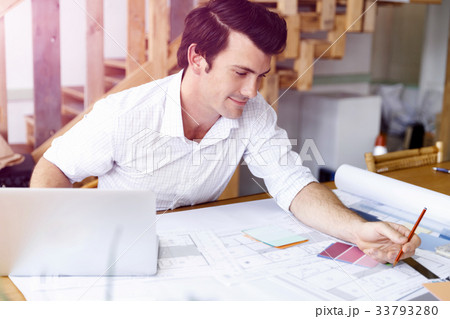 Male architect in office 33793280