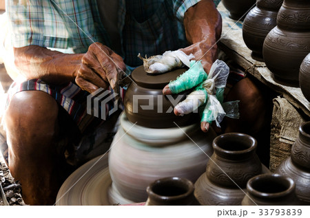 Earthenware 33793839