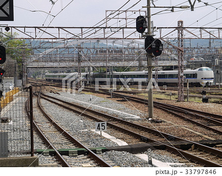 京都駅のホームより東を望む 33797846