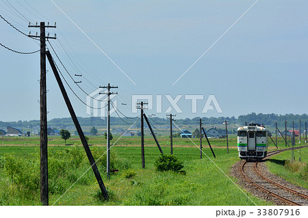 ハエたたきのある鉄道風景 ハエたたきのある鉄道風景 33807916