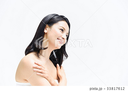 美容　ビューティー　30代　40代 33817612