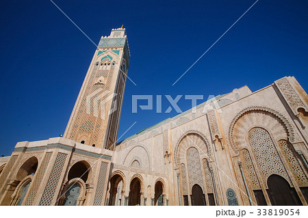 Hassan II Mosque during the blue sky  33819054