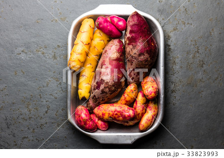 Peruvian raw ingredients for cooking - yuca 33823993