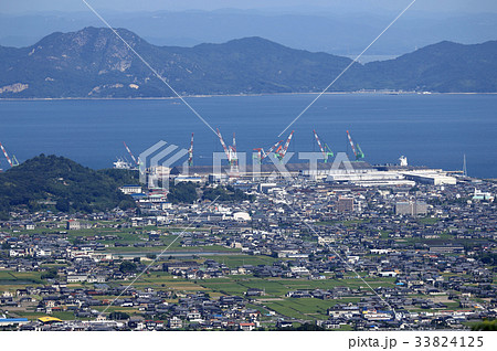 香川県多度津町臨海部を俯瞰する 33824125
