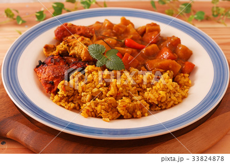 おいしそうなカレーライス おいしそうなカレーライス 33824878