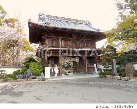 第一番札所霊山寺山門 33824968