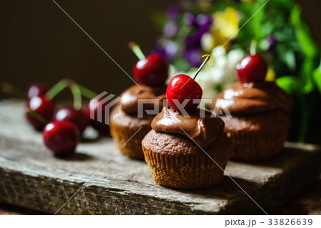 cherry cupcakes cherry cupcakes 33826639