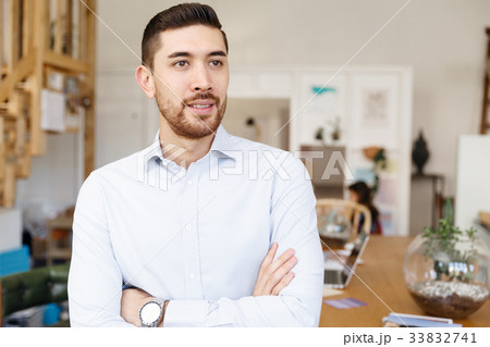 Young man in offfice 33832741