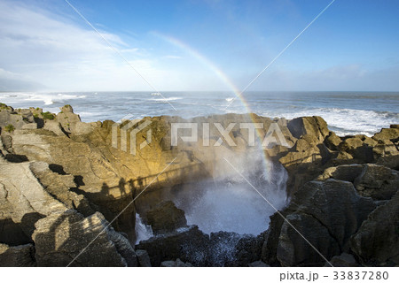 パンケーキロック、Pancake Rocks South Island New Zealand パンケーキロック、Pancake Rocks South Island New Zealand 33837280