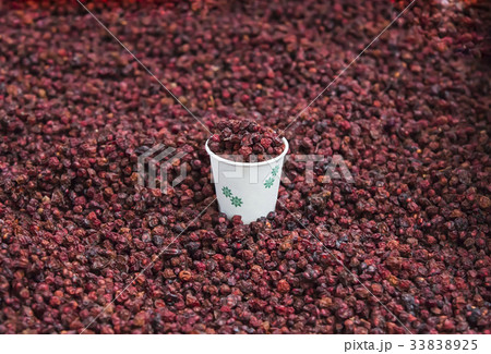 実 五味子 紙コップ 33838925