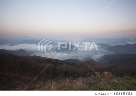 南漢江 霧 両白山 33839832