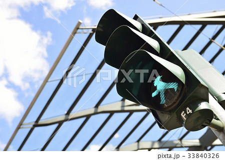 旧東ドイツの歩行者信号（ドイツ・ドレスデン） 33840326