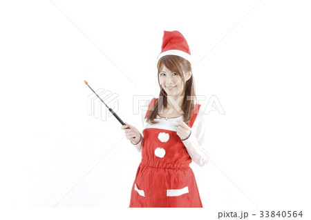 サンタ衣装の女性 33840564