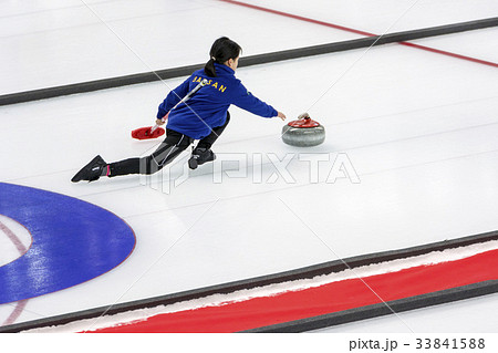 スポーツ 若い女性 青年 33841588