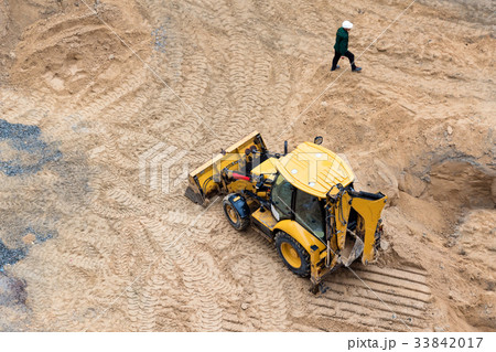 Construction of concrete foundation of new 33842017