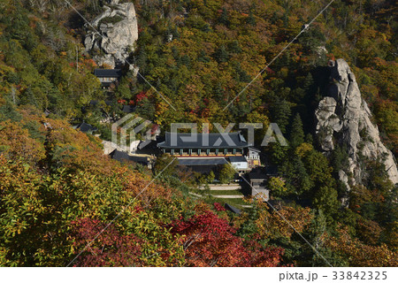 江原道 紅葉 ボンジョンアム 33842325
