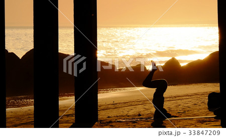 夕日 夕焼け 夕暮れ 33847209