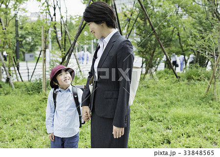 ワーキングマザー 33848565