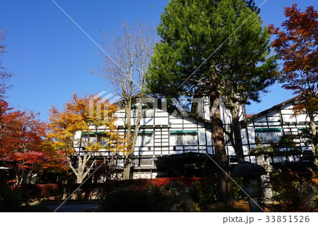 紅葉の軽井沢万平ホテル 33851526