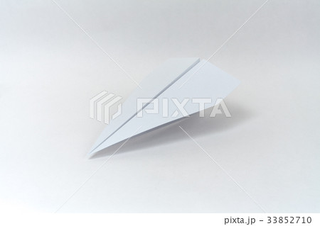 紙飛行機 紙飛行機 33852710