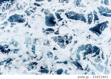 Atlantic ocean with blue water on a sunny day 33852801