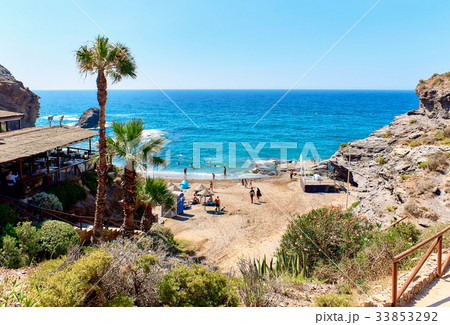 Beach 33853292