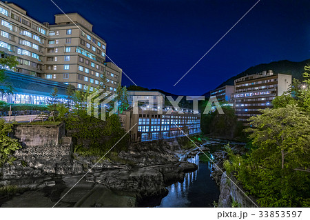 定山渓温泉 夜の風景  /  北海道札幌市 33853597