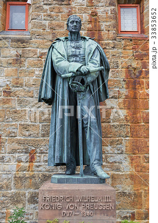 Statues at Hohenzollern Castle (Burg Hohenzollern) 33853652