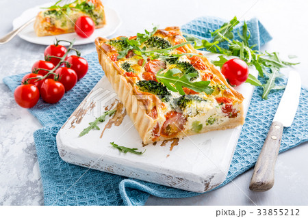 Vegetarian homemade quiche Vegetarian homemade quiche 33855212
