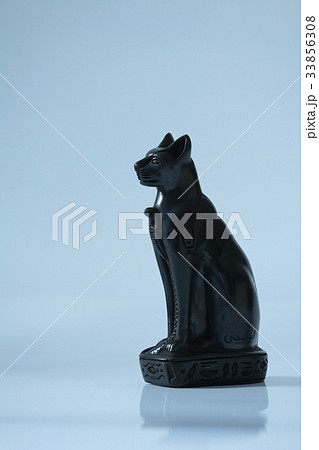 Sphinx with Cobra sculpture Sphinx with Cobra sculpture 33856308