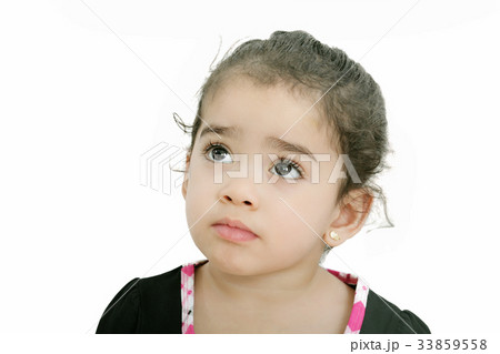Beautiful girl looking up Beautiful girl looking up 33859558