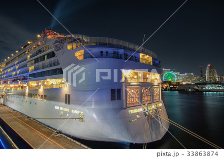 【横浜夜景】みなとみらい　大さん橋　スーパースターヴァーゴ 33863874