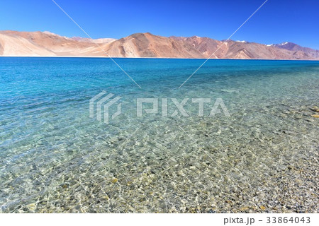 神秘の湖　パンゴン・ツォ 33864043