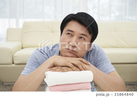 リビングルーム 男 男性 33864840