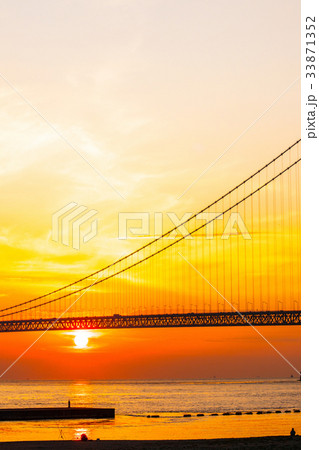 明石海峡大橋の夕景 33871352