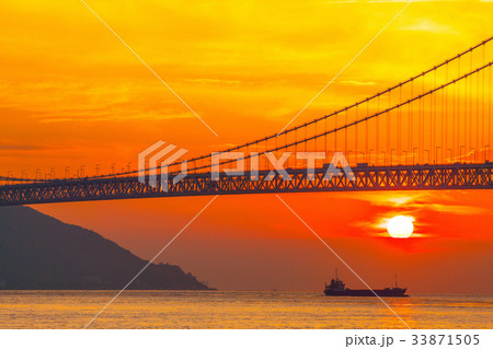 明石海峡大橋の夕景 明石海峡大橋の夕景 33871505